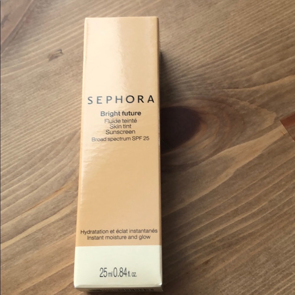 Sephora Bright Future Skin Tint SPF 25